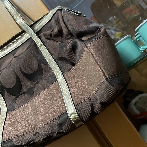 Coach Shoulder Bag - Picture 4 of 10